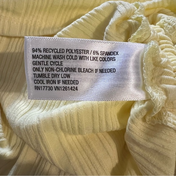 Women’s Side Cinched Top • Light Yellow • Wild Fable - Picture 3 of 4